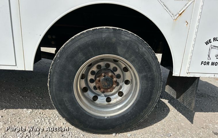 image for item EK3329 2007 Kenworth  T300 utility / service truck