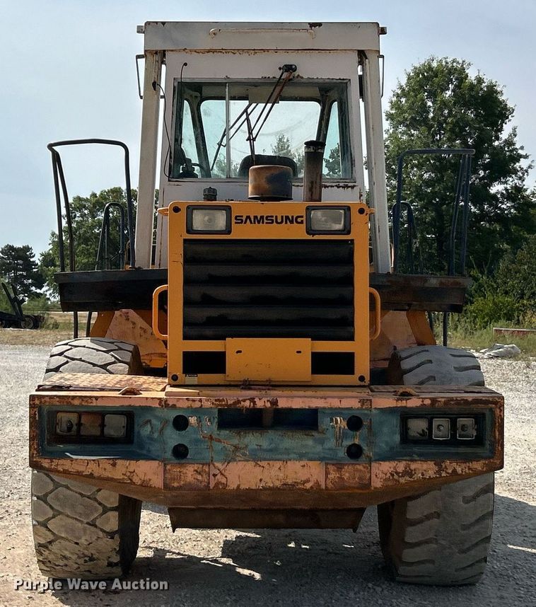image for item EK3330 1993 Samsung  SL150 wheel loader