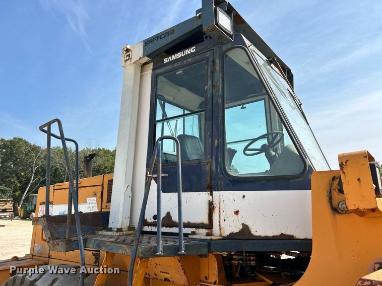 image for item EK3330 1993 Samsung  SL150 wheel loader