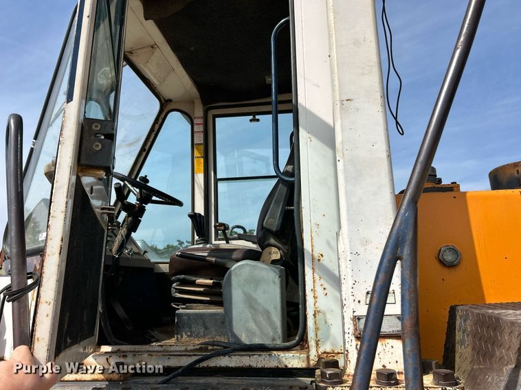 image for item EK3330 1993 Samsung  SL150 wheel loader