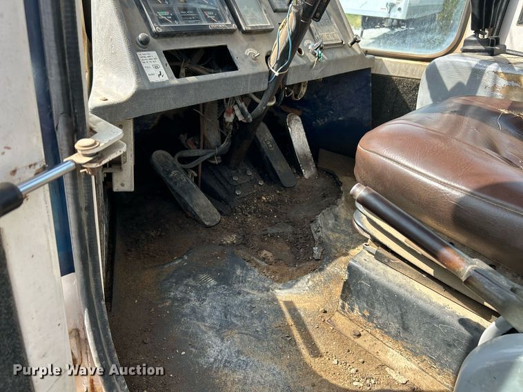 image for item EK3330 1993 Samsung  SL150 wheel loader