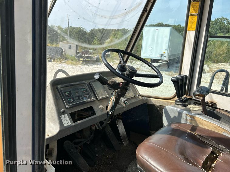 image for item EK3330 1993 Samsung  SL150 wheel loader