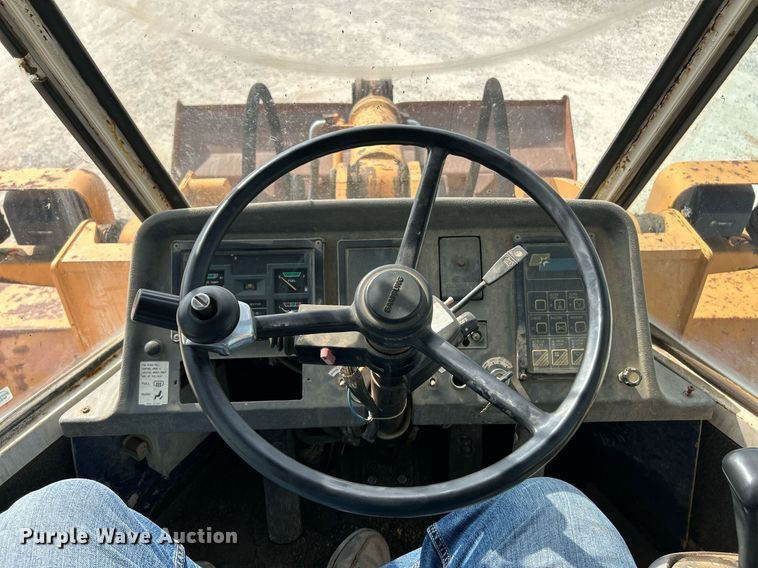 image for item EK3330 1993 Samsung  SL150 wheel loader