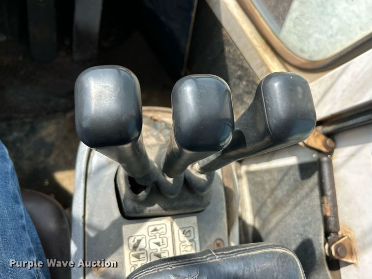 image for item EK3330 1993 Samsung  SL150 wheel loader