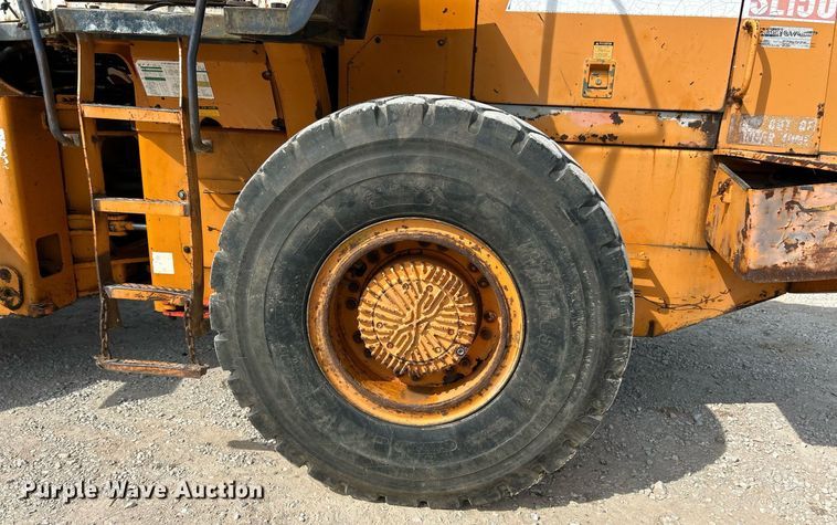 image for item EK3330 1993 Samsung  SL150 wheel loader