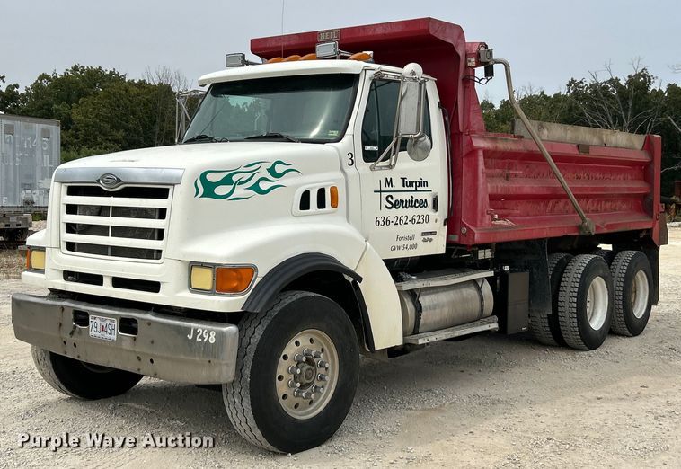 image for item EK3332 1999 Sterling  L9511 dump truck