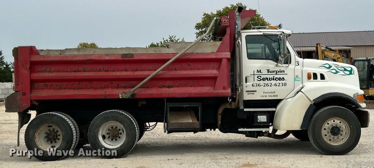 image for item EK3332 1999 Sterling  L9511 dump truck