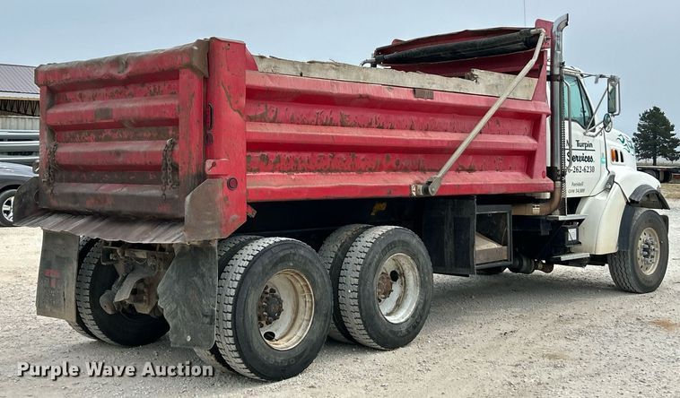 image for item EK3332 1999 Sterling  L9511 dump truck