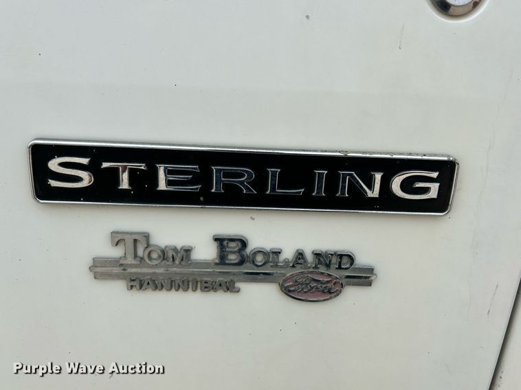 image for item EK3332 1999 Sterling  L9511 dump truck