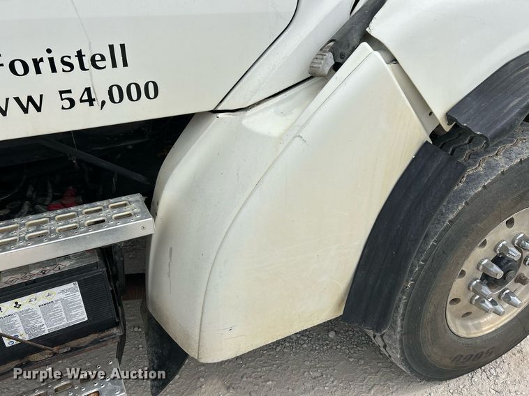 image for item EK3332 1999 Sterling  L9511 dump truck