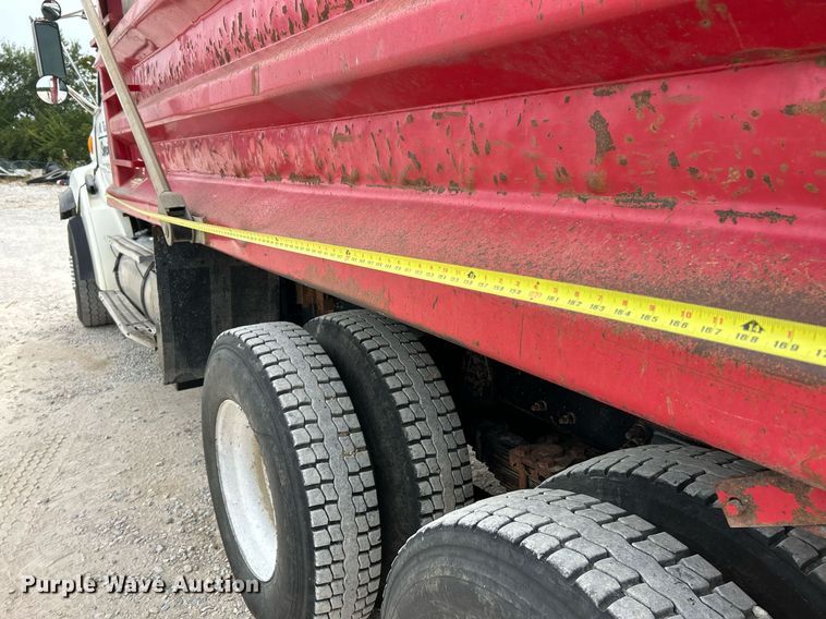 image for item EK3332 1999 Sterling  L9511 dump truck