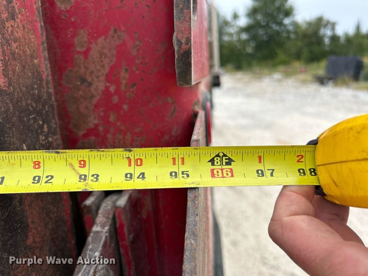 image for item EK3332 1999 Sterling  L9511 dump truck