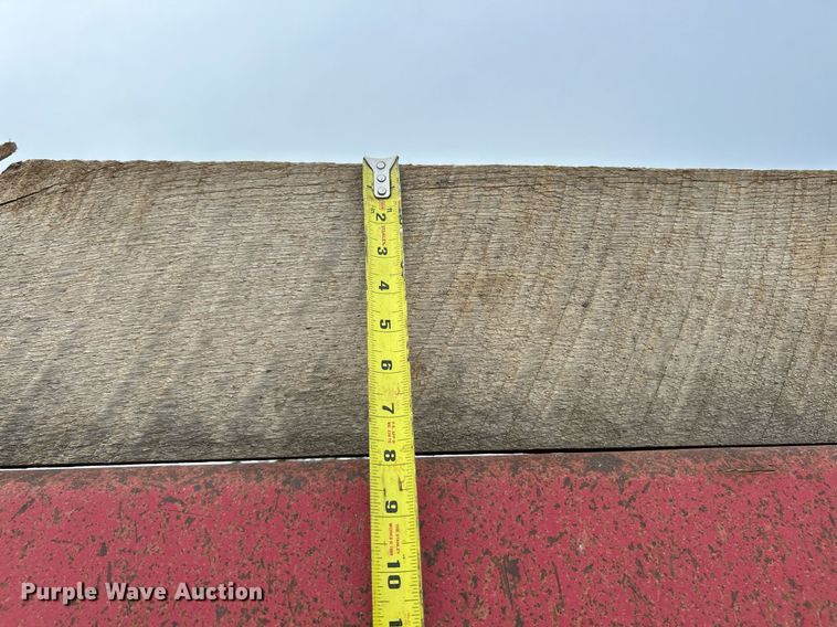 image for item EK3332 1999 Sterling  L9511 dump truck