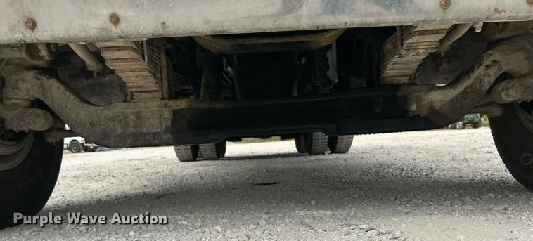 image for item EK3332 1999 Sterling  L9511 dump truck