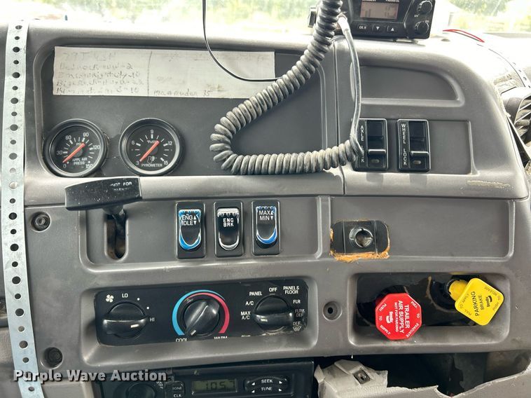 image for item EK3332 1999 Sterling  L9511 dump truck