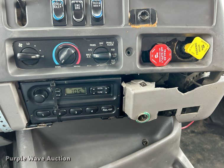 image for item EK3332 1999 Sterling  L9511 dump truck