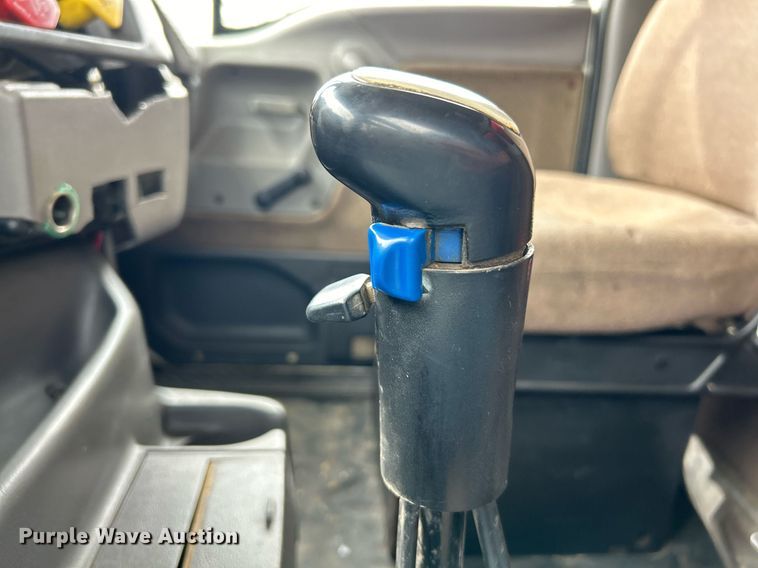 image for item EK3332 1999 Sterling  L9511 dump truck