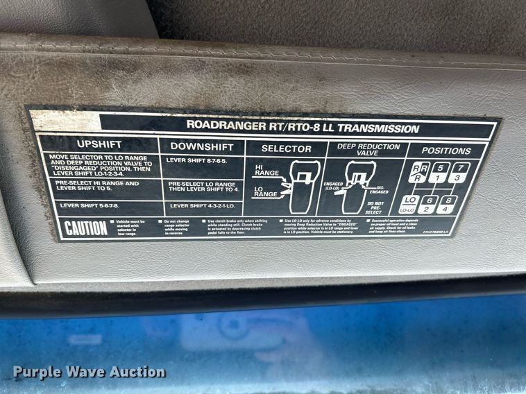 image for item EK3332 1999 Sterling  L9511 dump truck