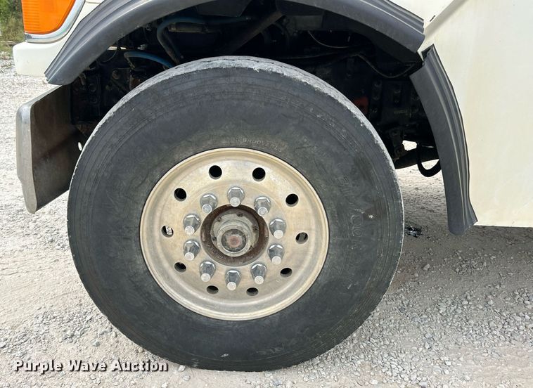 image for item EK3332 1999 Sterling  L9511 dump truck