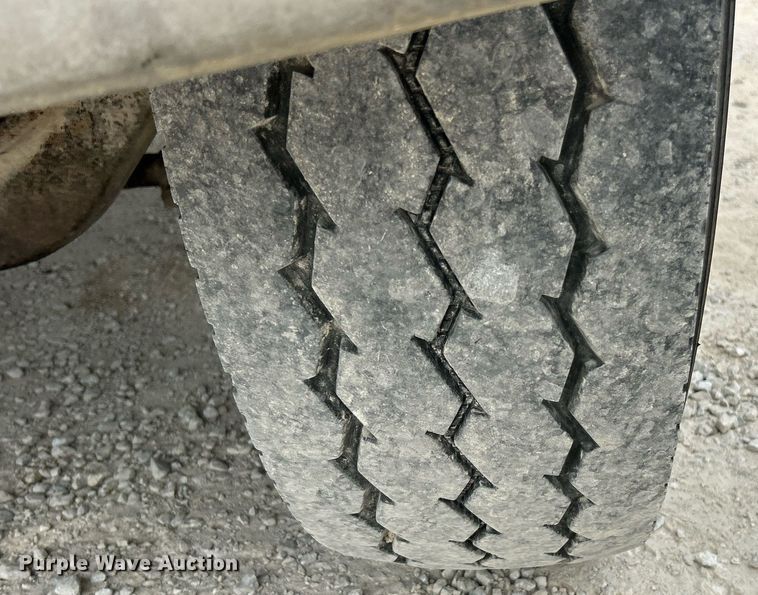 image for item EK3332 1999 Sterling  L9511 dump truck