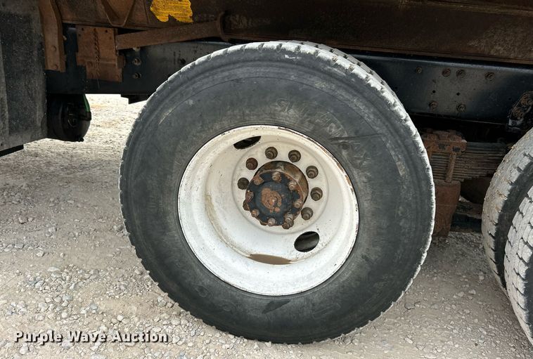 image for item EK3332 1999 Sterling  L9511 dump truck