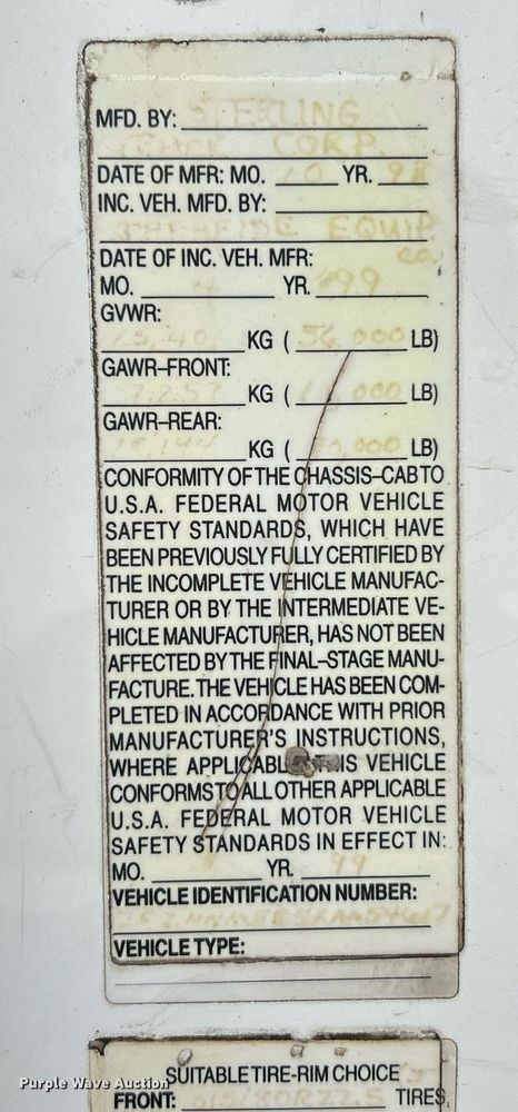 image for item EK3332 1999 Sterling  L9511 dump truck