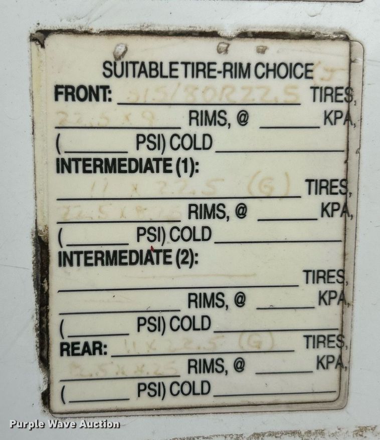 image for item EK3332 1999 Sterling  L9511 dump truck