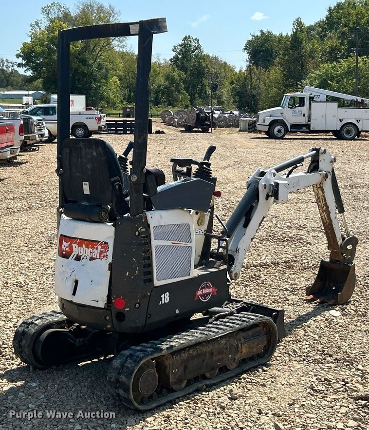 image for item EK3359 2016 Bobcat 418 AA mini excavator