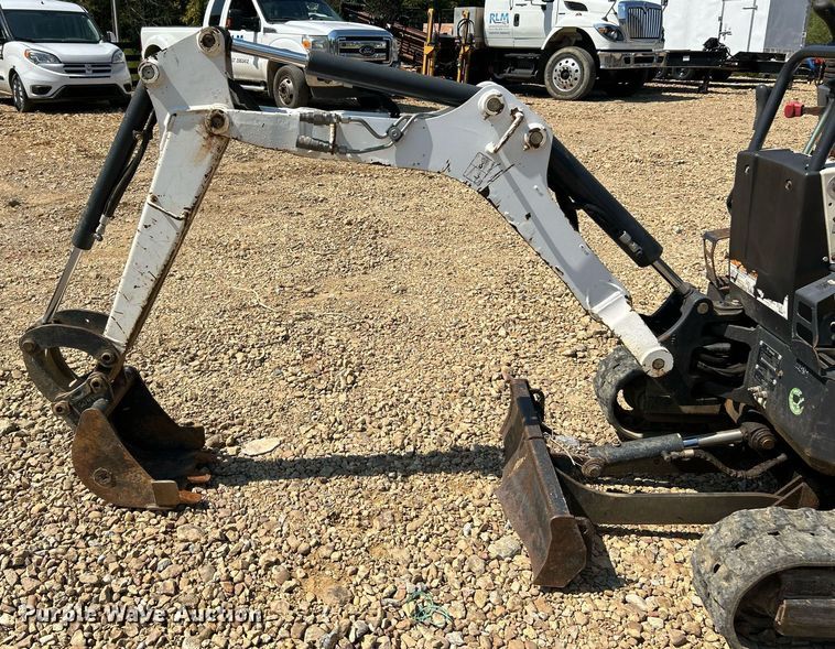 image for item EK3359 2016 Bobcat 418 AA mini excavator