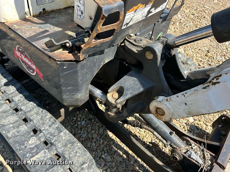 image for item EK3359 2016 Bobcat 418 AA mini excavator