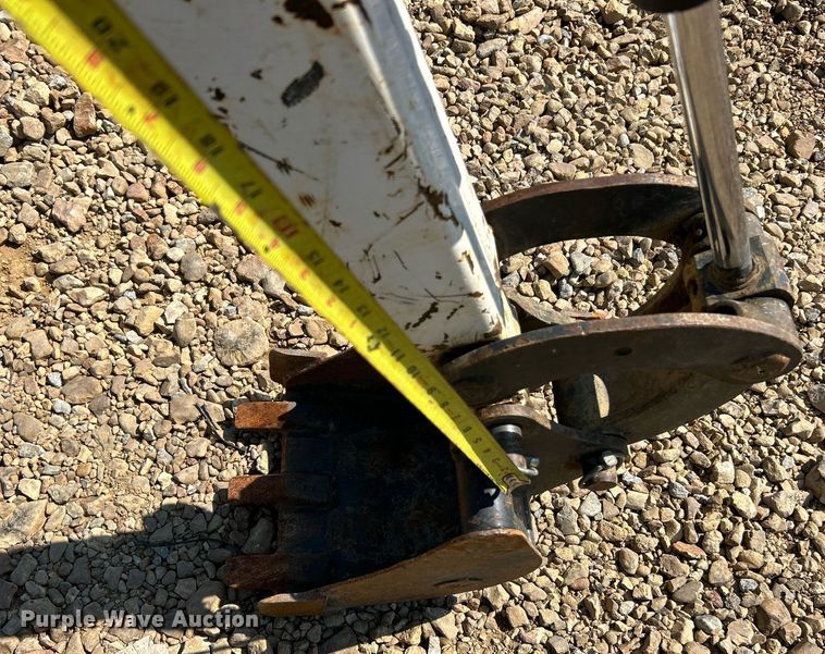 image for item EK3359 2016 Bobcat 418 AA mini excavator