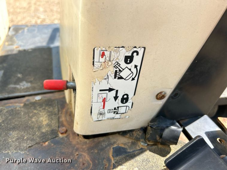 image for item EK3359 2016 Bobcat 418 AA mini excavator