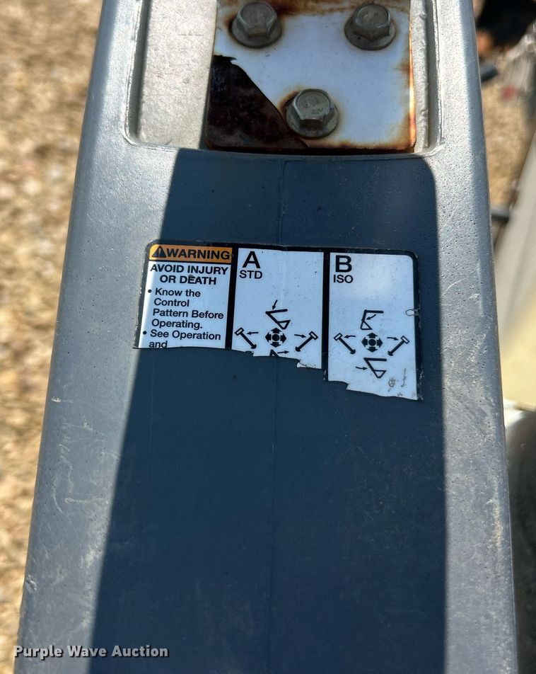 image for item EK3359 2016 Bobcat 418 AA mini excavator