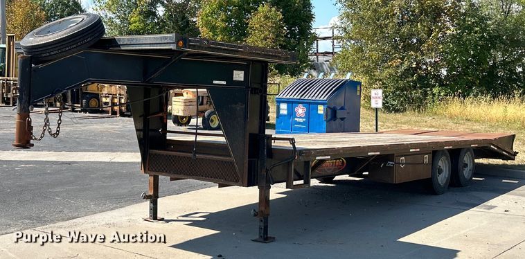 image for item EK3369 2019 Maxwell equipment trailer