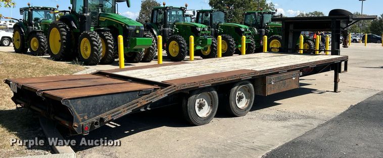 image for item EK3369 2019 Maxwell equipment trailer