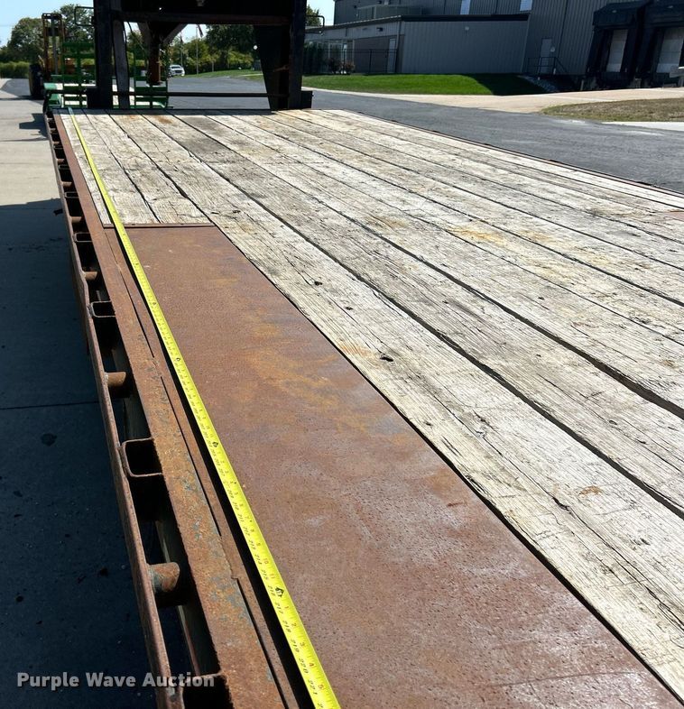 image for item EK3369 2019 Maxwell equipment trailer