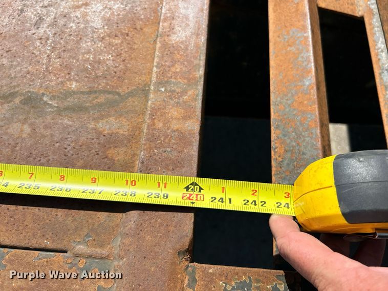 image for item EK3369 2019 Maxwell equipment trailer