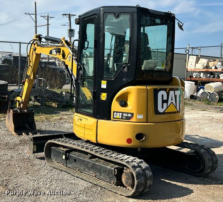 image for item EK3378 2017 Caterpillar  303.5E2 CR mini excavator