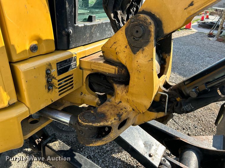 image for item EK3378 2017 Caterpillar  303.5E2 CR mini excavator