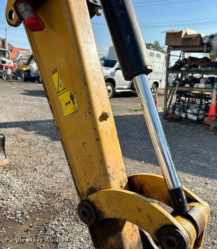 image for item EK3378 2017 Caterpillar  303.5E2 CR mini excavator