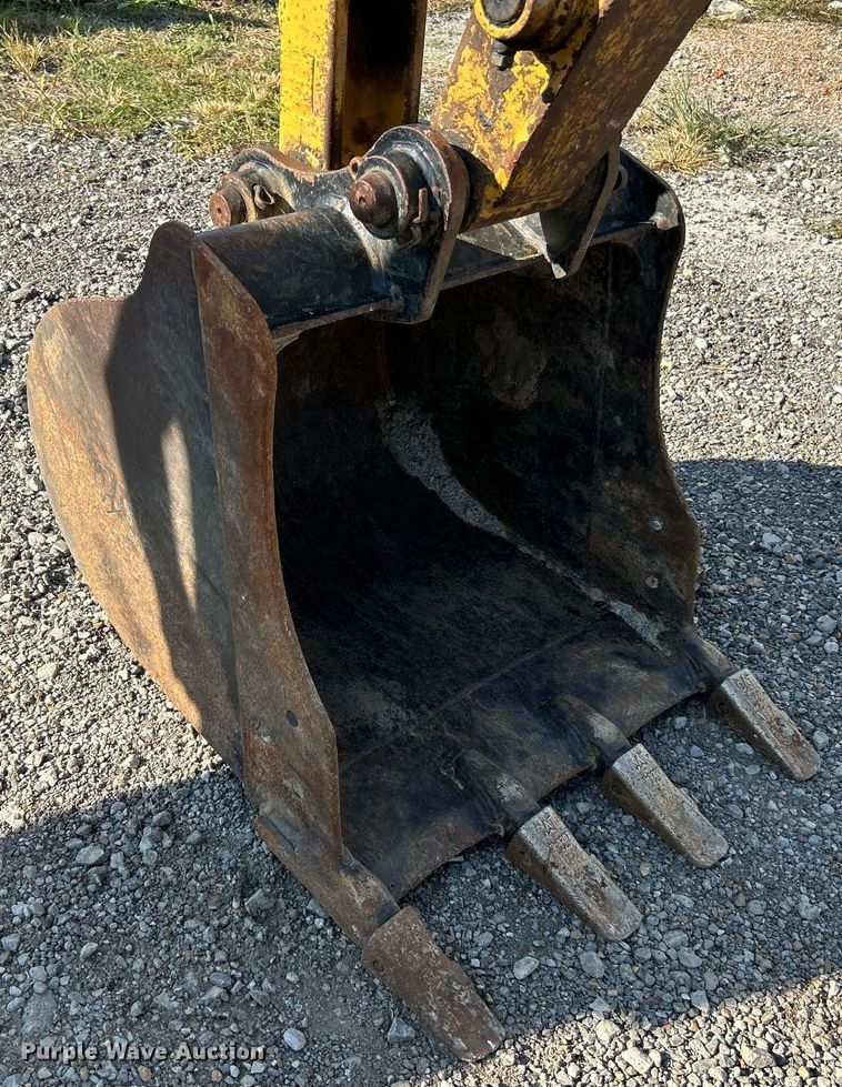 image for item EK3378 2017 Caterpillar  303.5E2 CR mini excavator