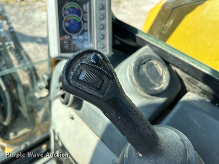 image for item EK3378 2017 Caterpillar  303.5E2 CR mini excavator