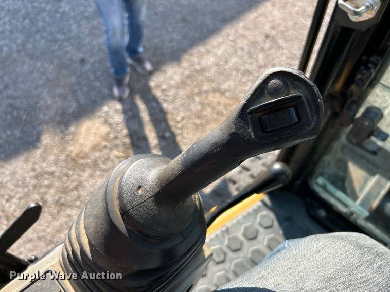 image for item EK3378 2017 Caterpillar  303.5E2 CR mini excavator