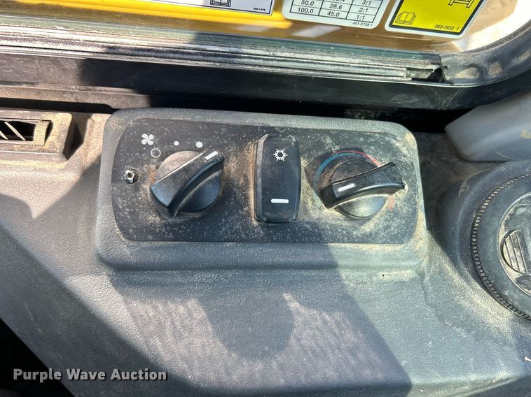 image for item EK3378 2017 Caterpillar  303.5E2 CR mini excavator