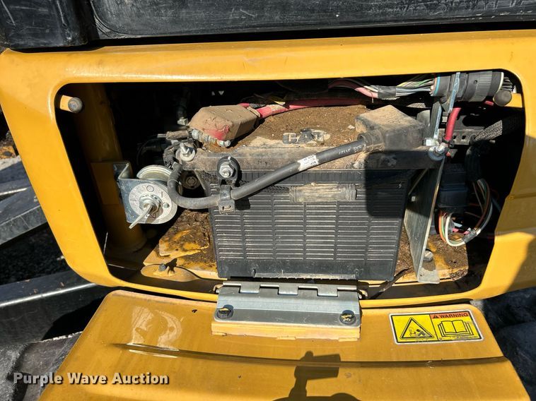 image for item EK3378 2017 Caterpillar  303.5E2 CR mini excavator