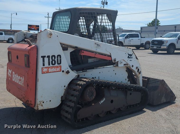 image for item EQ2119 2011 Bobcat T180 tracked skid steer loader