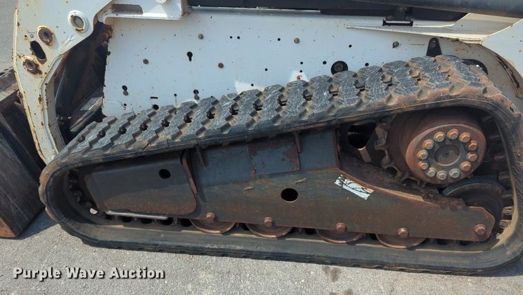 image for item EQ2119 2011 Bobcat T180 tracked skid steer loader