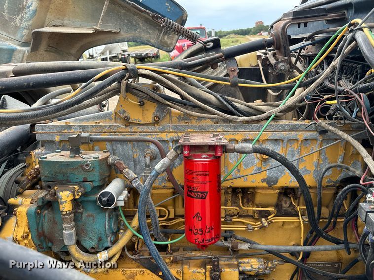 image for item IE9064 1987 Ford LTL9000 dump truck