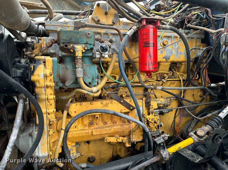 image for item IE9064 1987 Ford LTL9000 dump truck