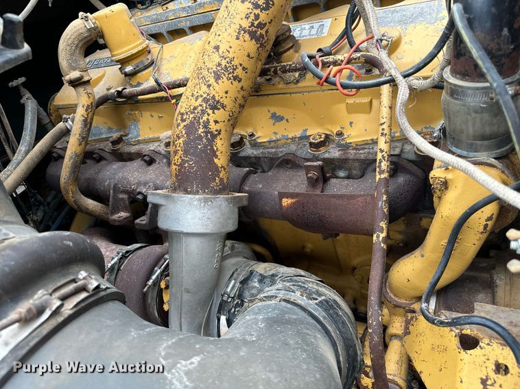 image for item IE9064 1987 Ford LTL9000 dump truck